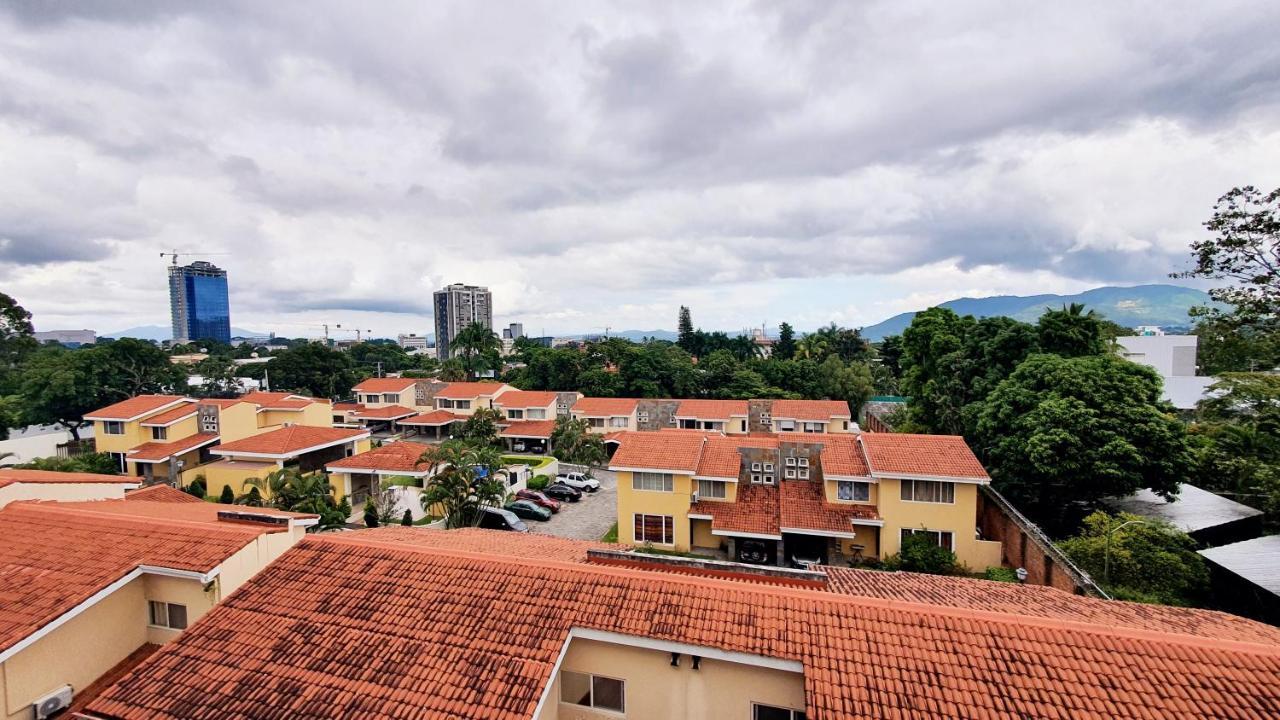 Apartamento San Benito Flats Wifi 50Mg - 4 Huespedes - Parqueos San Salvador Exterior foto