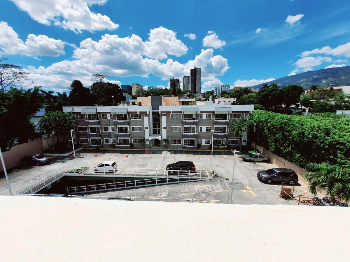 Apartamento San Benito Flats Wifi 50Mg - 4 Huespedes - Parqueos San Salvador Exterior foto