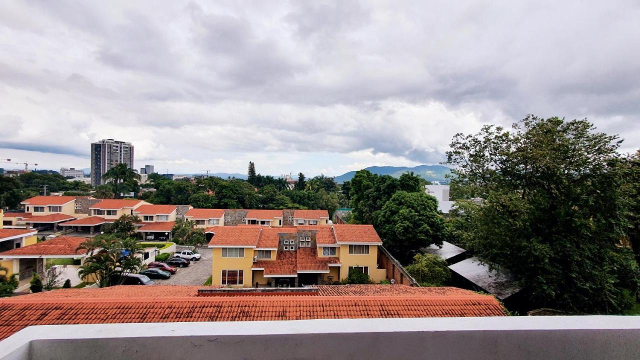 Apartamento San Benito Flats Wifi 50Mg - 4 Huespedes - Parqueos San Salvador Exterior foto